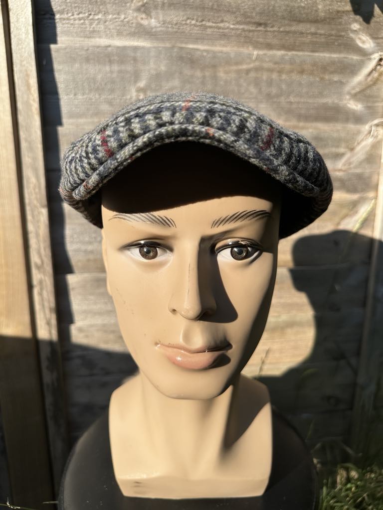 Classic Tweed Flat Cap – 100% Wool Newsboy Hat – One Size Fits All – Vintage Style