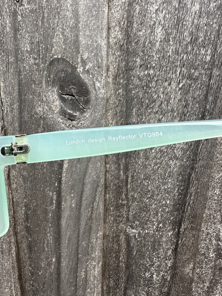 Rayflector VTG984 Oversized Square Sunglasses Mint Green | London Design UV400 CE