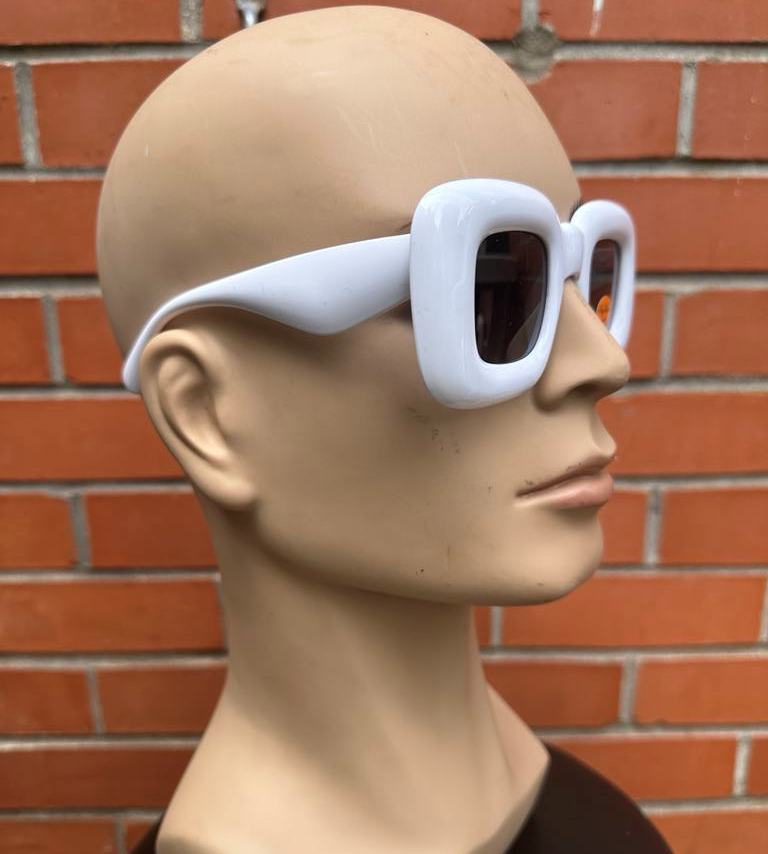 Rayflector VTG1008 Retro White Chunky Sunglasses ā Hand Polished UV400 CAT.3