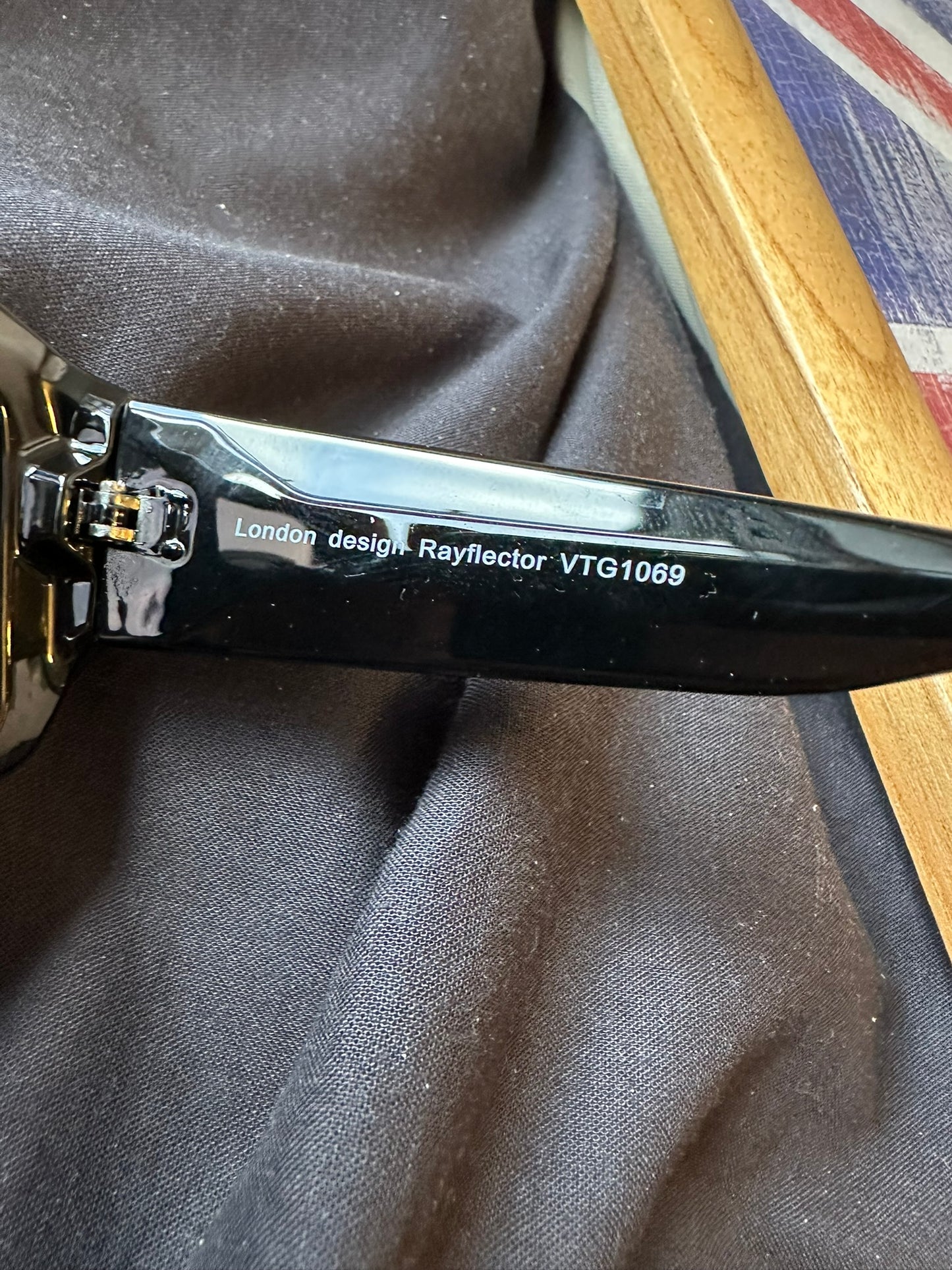 Rayflector VTG1069 Sunglasses