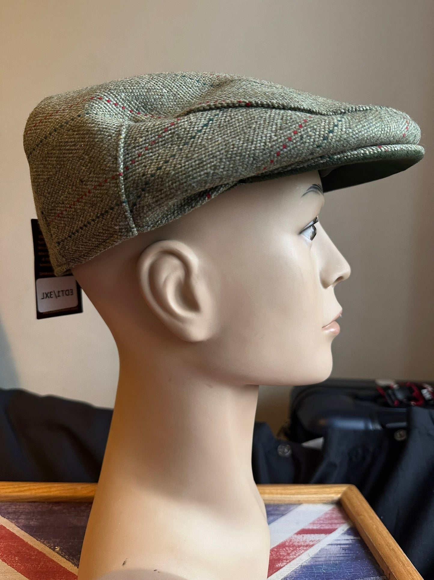 Hawkins Country Collection Tweed Flat Cap 62 – Made in England – Wool Blend Classic Hat