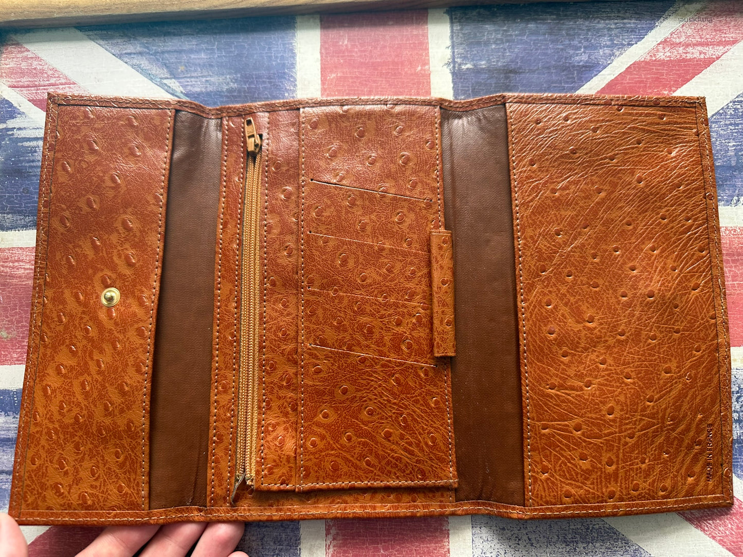 Elegant Faux Ostrich Leather Wallet Clutch - Brown, 19x13cm, Multi-Compartment Organizer