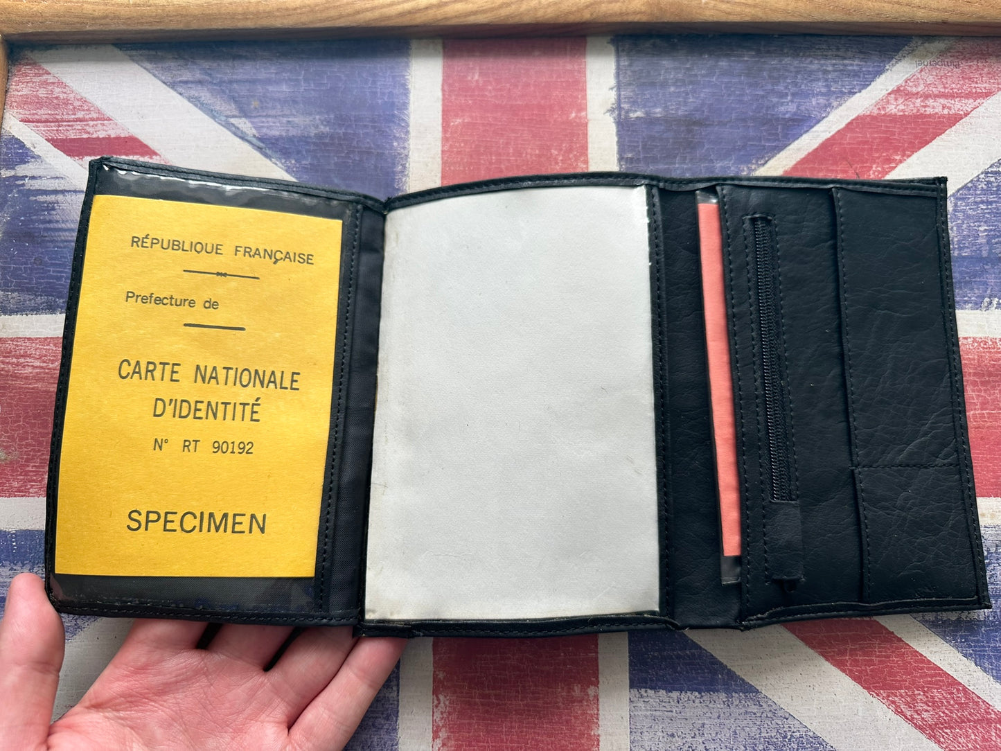 David Jones Black Faux Leather ID Travel Wallet Card Holder Organizer – New 15x11cm